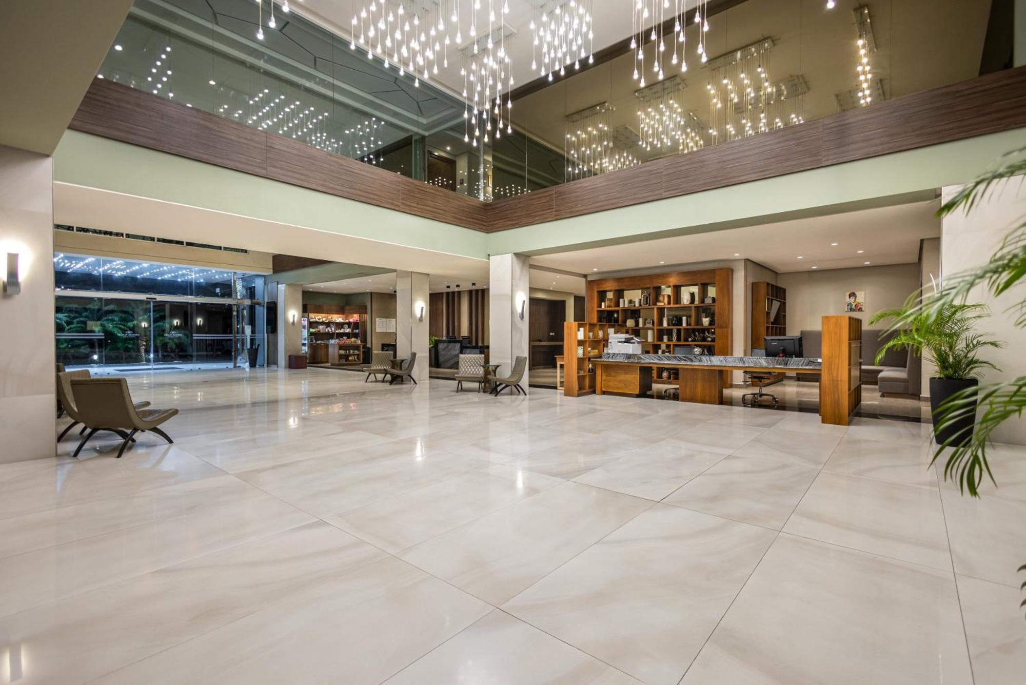 机场皇冠酒店 Tocumen 外观 照片